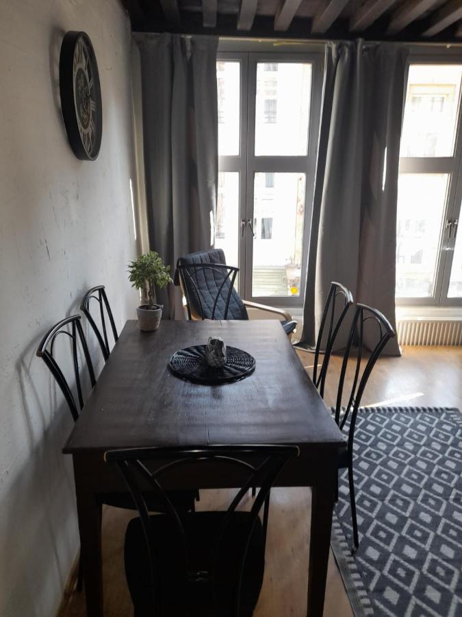 Blue Apartment In The Old Town Antwerpen Bagian luar foto